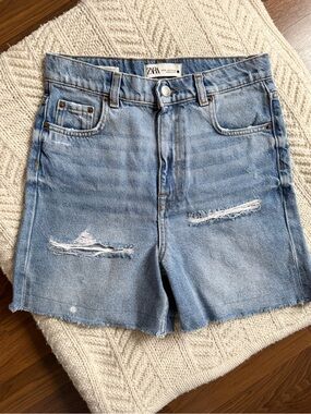 Zara High Rise Distressed Denim Shorts Light Blue